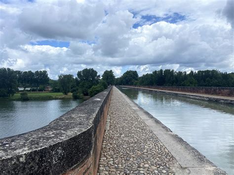 Cinq Belles étapes à Vélo Sur Le Canal De Garonne