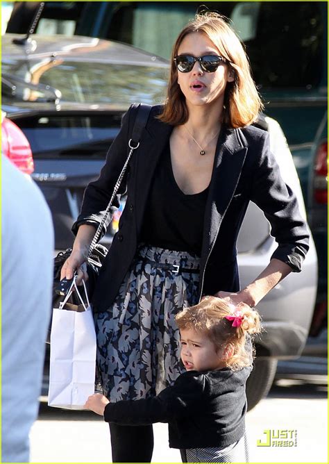 Photo Jessica Alba Loves Lunch Dates 04 Photo 2516439 Just Jared