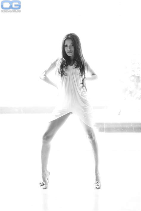 Freida Pinto Nude Pictures Photos Playboy Naked Topless Fappening