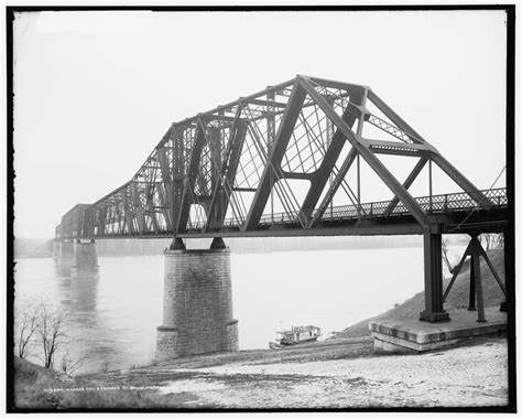 Kansas City & Memphis Railroad bridge, Memphis, Tennessee, 1906. This ...