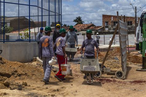 Prefeitura de Maceió Parte alta vira um grande canteiro de obras