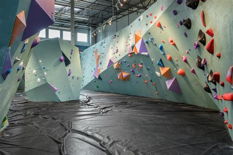 Austin Bouldering Project offers fresh climbing challenges twice weekly