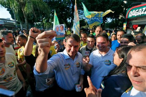 Quem é ele desconhecido Ramagem inicia campanha no Rio ao lado de