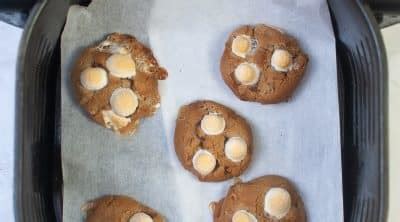 Hot Cocoa Cookies In The Air Fryer Eazy Peazy Desserts