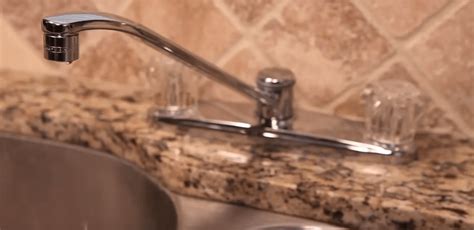 How To Fix A Leaky Kitchen Faucet How To Repair Bag Zip At Home