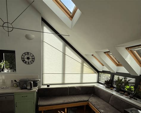 Curved, Arched, Bay & Eyebrow Window Blinds - Made in the UK