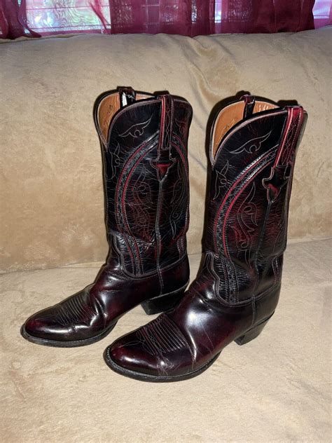 Vintage Lucchese Mens Gavin Black Cherry Goat Leath Gem