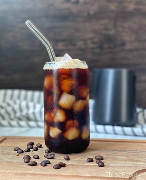 How to Make the Easiest Iced Black Coffee Recipe