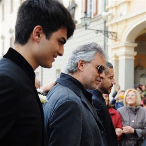 Andrea Bocelli Llega Al Santuario En El Que Se Ha Celebrado Su Boda