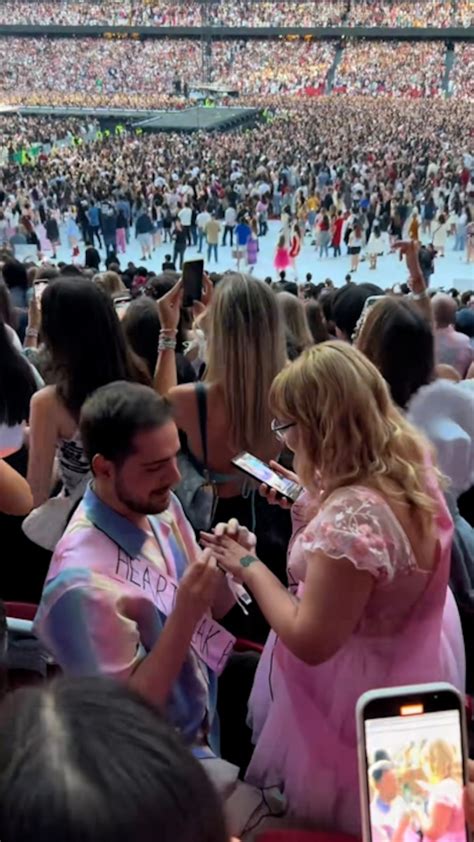 Video This Taylor Swift-inspired proposal is straight out of a 'Love ...