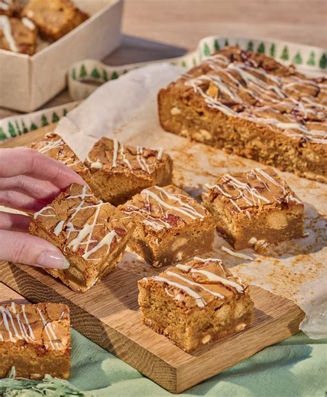 Gingerbread Blondie Recipe Dr Oetker