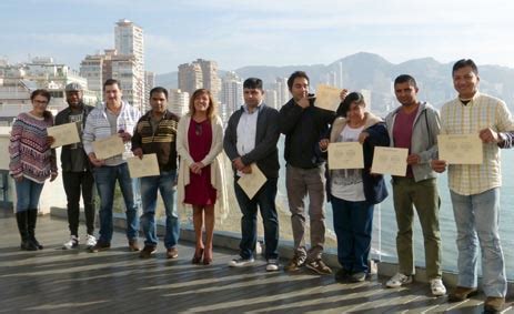 Benidorm Bienestar Social Entrega Los Diplomas De Los Cursos