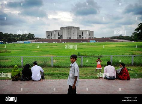 Architecture Of Louis Kahn In Dhaka Bangladesh Stock Photo Alamy