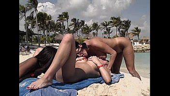 Metro Sexo lésbico escena 7 extracto 1 XVIDEOS