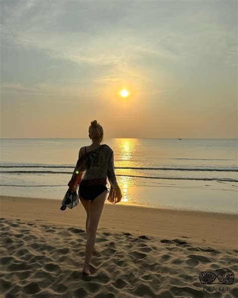 Top 66 Ảnh Ca Sĩ Phương Ly Bikini 2 Mảnh Sexy Cực Cháy