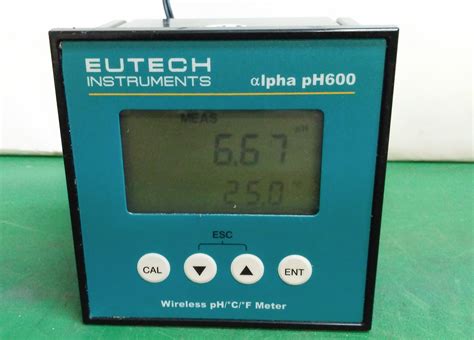 10476 EUTECH INSTRUMENTS WIRELESS PH/C/F METER ALPHA PH600 – J316Gallery