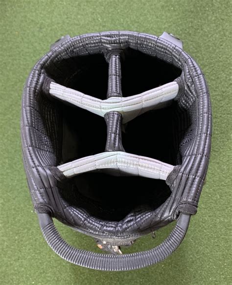 ouul 1with golf golf bags 1