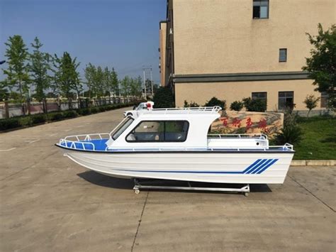 Aluminum Speed Fishing River Boat With Half Cabin Fiberglass Boat