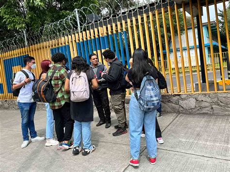 Encapuchados Toman CCH Vallejo Naucalpan Y Sur De La UNAM