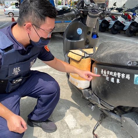 警用機車上路送餐驚呆路人 台南外送員靠「四字護體」沒用！一罪送辦