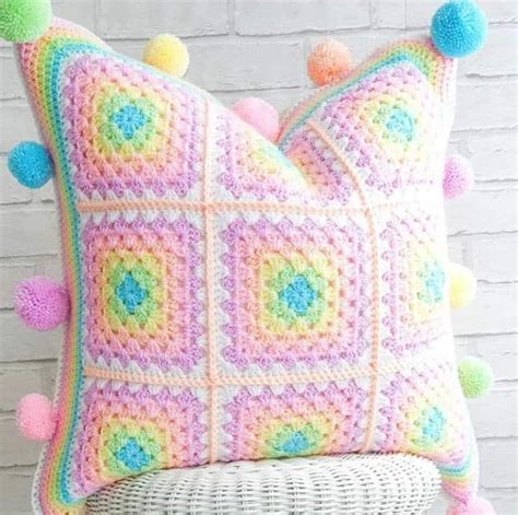 Pin By Clau Zovak On Almohadones Y Puff Crochet Pillow Pattern