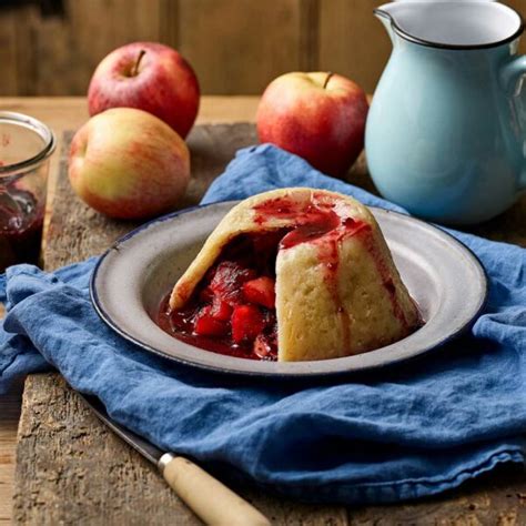 Apple And Blackcurrant Sponge Pudding Doves Farm Organic Flours And Food