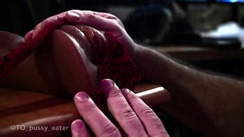 Demostración de lamido de coño con juguete sexual y limpieza de creampie XVIDEOS