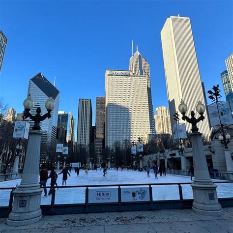 Mccormick Tribune Ice Rink Skating Rink In Chicago