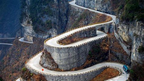 The Zig Zag Road To Tianmen Mountain Zhangjiajie Tianmen Mountain