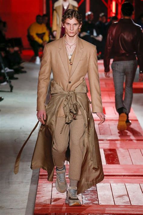 Alexander Mcqueen Menswear Autumn 2018 Look 16 Alexander