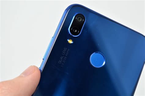 Huawei P20 Lite Así Es La Versión Recortada Del Huawei P20