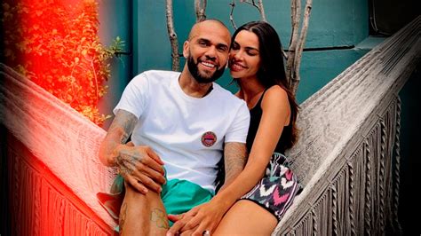 Watch Sports Clip La Esposa De Dani Alves Le Cree A La Víctima Y Le