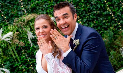 Adri N Uribe Y Thuany Martins Comparten Nuevas Fotos De Su Boda