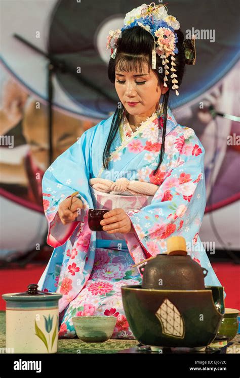 Kaoru kobayashi hi-res stock photography and images - Alamy