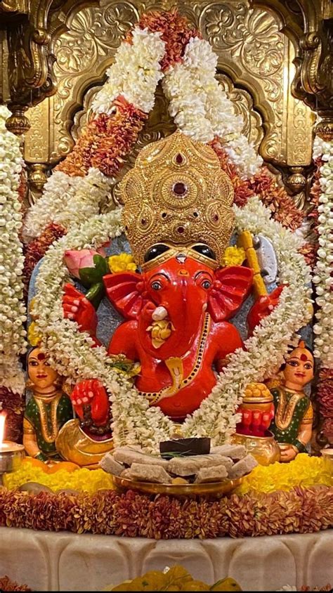 Siddhivinayak Maharaj In 2023 Ganesha Pictures