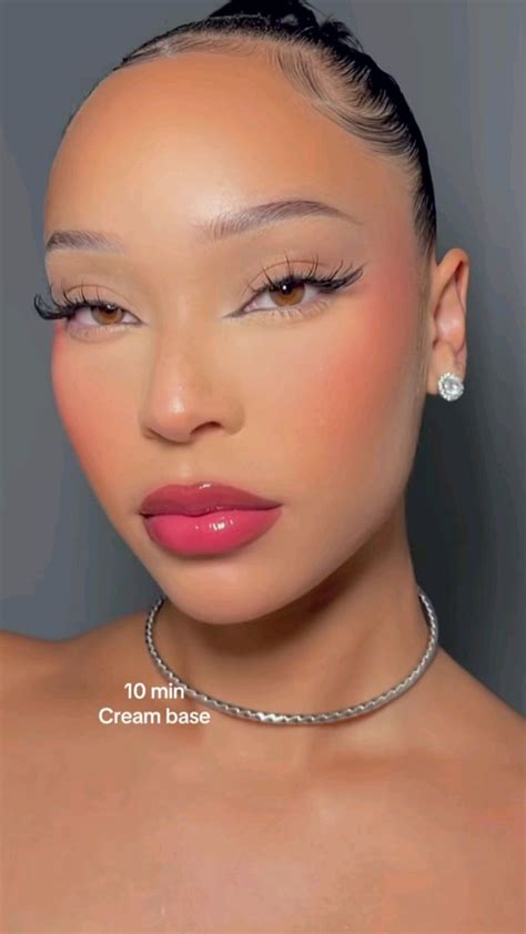 Pin Von •¸🎀¸•𝒮𝒾𝑒𝓇𝓇𝒶•¸🎀 Auf Makeup Looks In 2024 Elegantes Makeup Neutrales Makeup