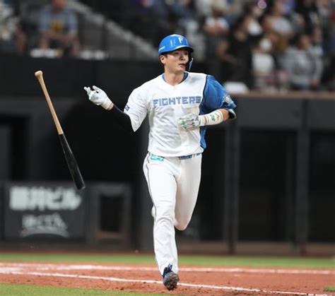 【日本ハム】郡司裕也が自身初の1試合2発！仙台育英出身、慶大ob、甲子園決勝前日に大暴れ プロ野球 日刊スポーツ