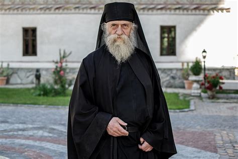 MUDRA PRIČA MONAHA O LJUBAVI, SUJETI, VERI I NADI: Čita se u jednom ...
