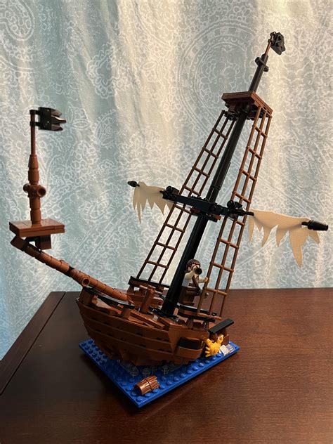 "Jack Sparrow Sent Me to Settle His Debt" : r/lego