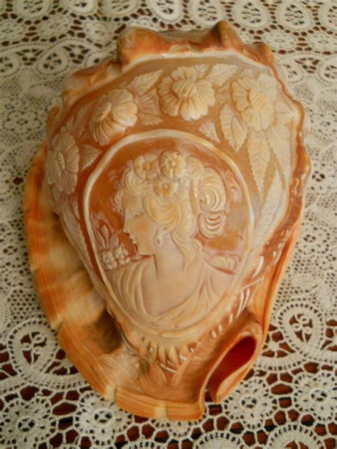 Vintage Italian Ornately Hand Carved Cameo Conch Sea Shell Hand