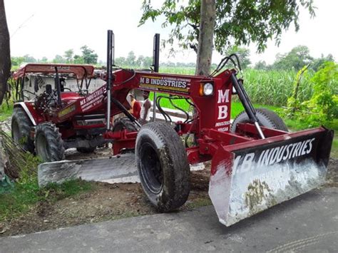 Mild Steel Tractor Grader Backhoe Loader Dozer At Rs 390000 In Vidisha