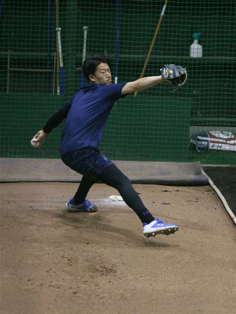 【日本ハム】ドラ1矢沢宏太がメジャー仕様“大谷ブルペン”で直球30球「硬い方が投げやすい」 プロ野球写真ニュース 日刊スポーツ