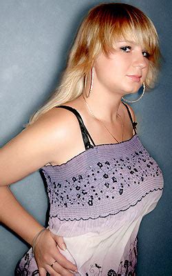 Optimistic Girl Anna From Lugansk Ukraine 33 Yo Hair Color Blonde