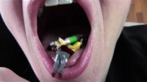 PEOPLE EATER WMV Brunette Fetish And Fantasy Clips4sale