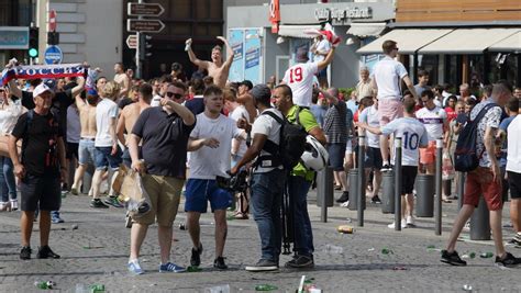 Fußball WM 2018 So kämpft Russlands Politik gegen Hooligans