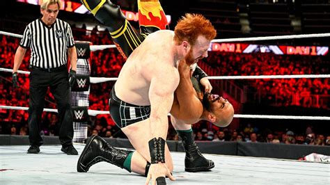 Sheamus Ridge Holland Derrotan A Cesaro Ricochet Wwe