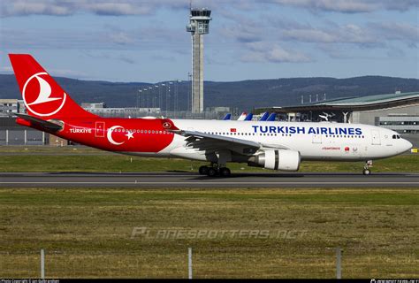 TC JNB Turkish Airlines Airbus A330 203 Photo By Jan Gulbrandsen ID