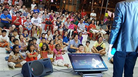 stage magic illusion  magician  singapore