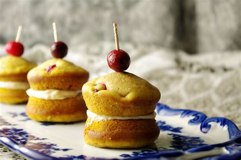 Pumpkin Whoopie Pies With Dulce De Leche Filling Dixie Chik Cooks