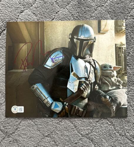 PEDRO PASCAL STAR WARS MANDALORIAN AUTOGRAPHED 8X10 PHOTO BECKETT BAS | #4631078670